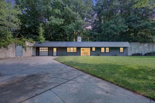 1166 N  Long Rd, Pierson, MI 49339