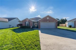 2726 Fieldbrook Ct, Troy, OH 45373