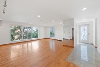 228 Gorge Rd #2, Edgewater, NJ 07020