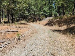 14425 Old White Toll Rd, Grass Valley, CA 95945