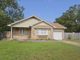 2219 Calle De Cantabria, Navarre, FL 32566