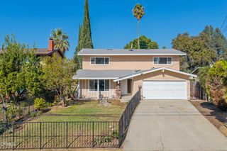 18719 Chase St, Northridge, CA 91324