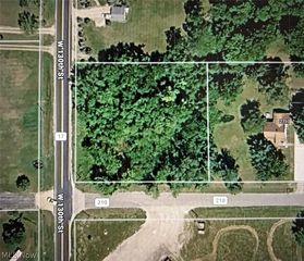 W  130th St, Hinckley, OH 44233