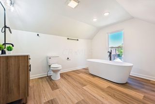 123 E  Hudson St, Columbus, OH 43202