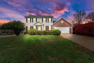 106 Honey Locust Lane St, Charles, MO 63303