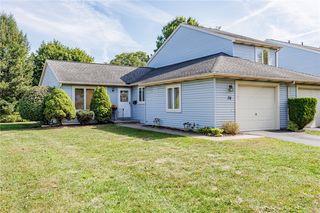 70 Kalyna Dr, Rochester, NY 14617