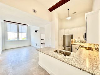 2102 Mechanic St #104, Galveston, TX 77550