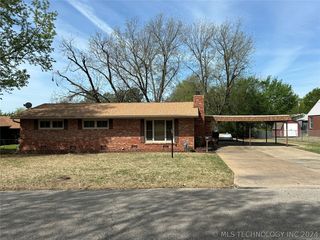 704 S  Park Ave, Okmulgee, OK 74447