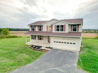 7503 Range Line Rd, Mount Vernon, OH 43050