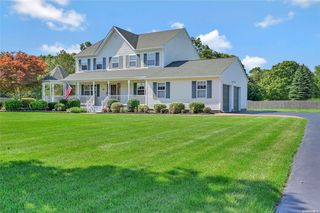 107 Hidden Pond Path, Wading River, NY 11792