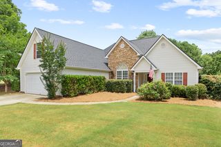 803 Winding Grove Ln, Loganville, GA 30052