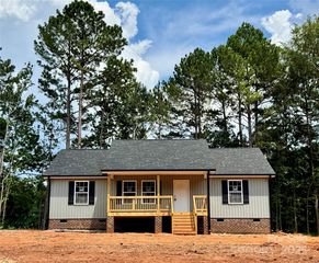 1355 Mack Dr, Mc Connells, SC 29726
