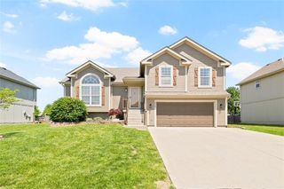 508 E  Pawnee Ln, Gardner, KS 66030
