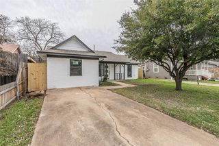 113 West Pl, White Settlement, TX 76108