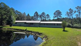 178 Gardenia Ln, Fitzgerald, GA 31750