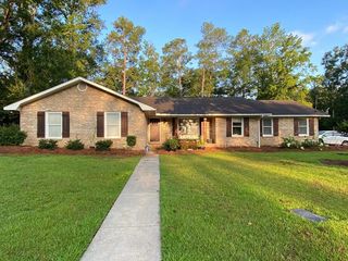 1207 Monte Carlo Dr, Dothan, AL 36303