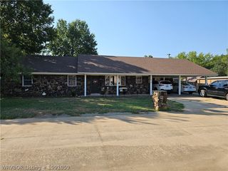 610 E  Arch St, Paris, AR 72855