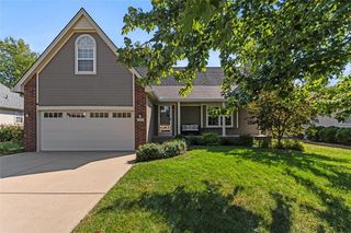 409 SE Breon Bay, Lees Summit, MO 64063