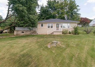 5225 Bridgeview Dr, Evansville, IN 47712