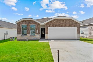 716 Horsetail Ln, New Braunfels, TX 78132