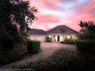 632 Sunset Pointe Dr, Lake Placid, FL 33852