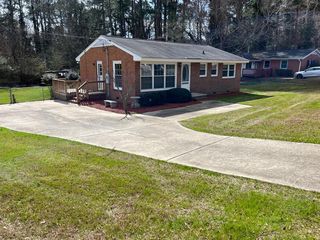 610 Wakeland Dr, Garner, NC 27529