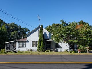 891 Augusta Rd, Belgrade, ME 04917