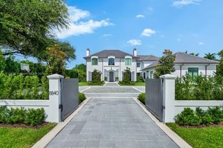 8840 SW 61st Ct, Pinecrest, FL 33156