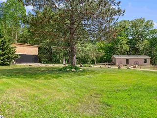 8761 W  48th Rd, Wellston, MI 49689