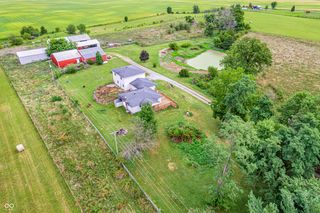 7678 E  1100 S, Ladoga, IN 47954
