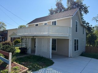 908 Rives St, Charlottesville, VA 22902