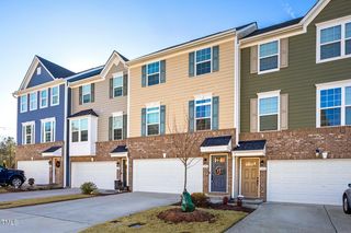 104 Ridgeline Ct, Durham, NC 27703