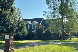 4400 Molino Meadows Dr, Molino, FL 32577
