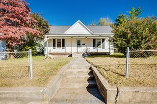 602 W  Magnolia Ave, Johnson City, TN 37604