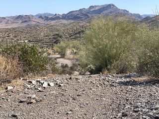 3246 N SILVER TIP Trail #-, Queen Valley, AZ 85118