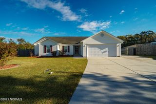 2804 Lathams Battery Drive, New Bern, NC 28562