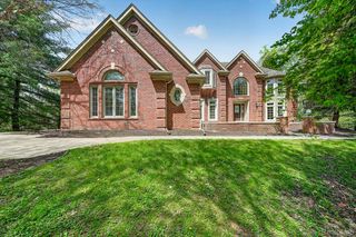 22293 Brockshire St, Novi, MI 48375