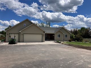 1582 Douglas Dr, Missoula, MT 59808