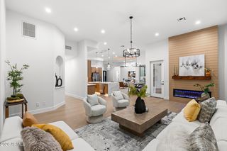 1120 N WREN Drive, Gilbert, AZ 85234