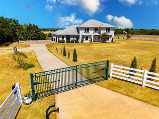 1601 E  Hefner Rd, Oklahoma City, OK 73131