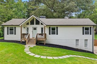 157 Trickum Hills Dr, Woodstock, GA 30188