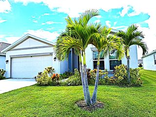 4840 Reisswood Loop, Palmetto, FL 34221