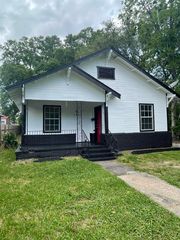 3950 Congress St, Beaumont, TX 77705
