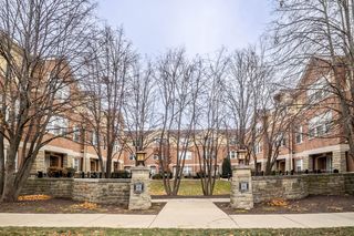 265 N  West St, Wheaton, IL 60187