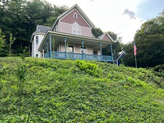 17 Blandford Hill Rd, Huntington, MA 01050