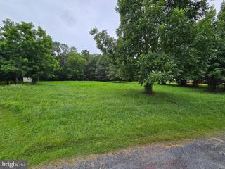 Briarwood Cir, Crisfield, MD 21817