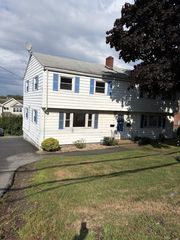 74 Cambridge Rd #1, Woburn, MA 01801