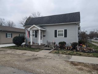 1703 N  Upper 11th St, Vincennes, IN 47591