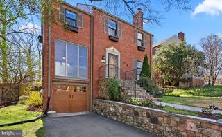 304 Greenwich Ln, Silver Spring, MD 20910