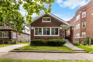 7518 S  Ridgeland Ave, Chicago, IL 60649